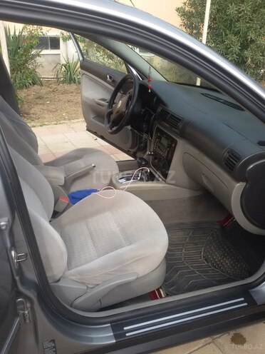 Volkswagen Passat 2002, 288,361 km - 1.8 l - Bakı
