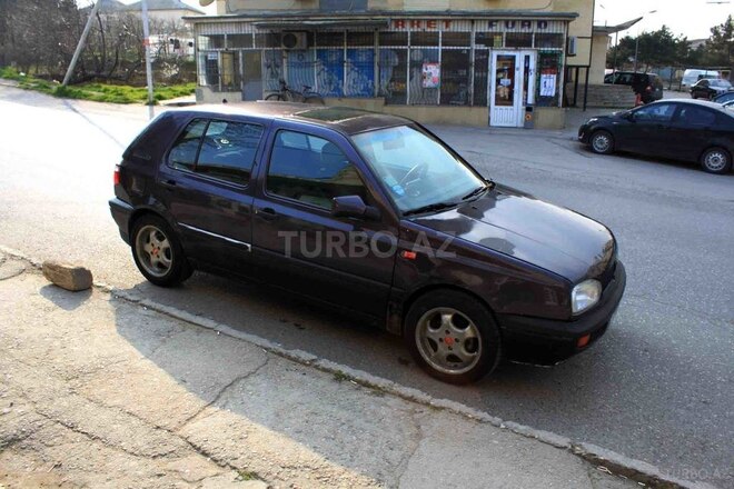 Volkswagen Golf 1994, 250,000 km - 1.8 л - Bakı