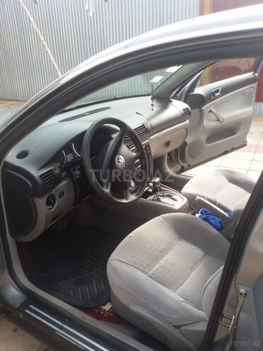 Volkswagen Passat 2002, 288,361 km - 1.8 l - Bakı