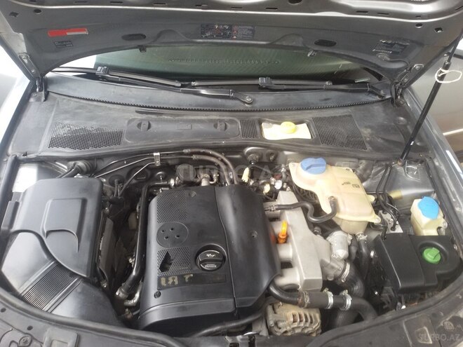 Volkswagen Passat 2002, 288,361 km - 1.8 l - Bakı