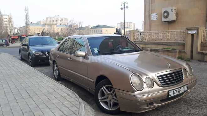 Mercedes E 220 1999, 549,000 km - 2.0 l - Bakı