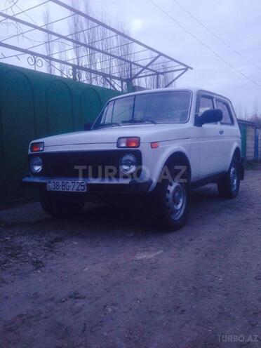 LADA (VAZ) Niva 1999, 11,000 km - 0.1 l - Qusar