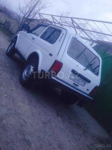 LADA (VAZ) Niva 1999, 11,000 km - 0.1 l - Qusar