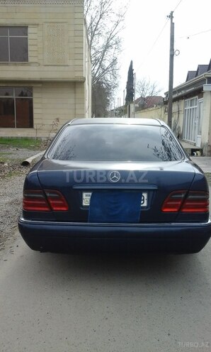 Mercedes E 230 1995, 313,435 km - 2.3 l - Bakı