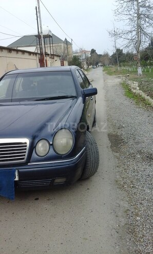 Mercedes E 230 1995, 313,435 km - 2.3 l - Bakı