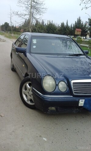 Mercedes E 230 1995, 313,435 km - 2.3 l - Bakı