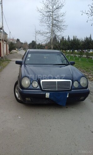 Mercedes E 230 1995, 313,435 km - 2.3 l - Bakı