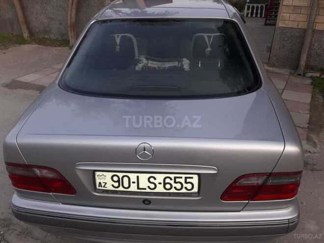 Mercedes E 200 2001, 350,000 km - 2.0 l - Bakı