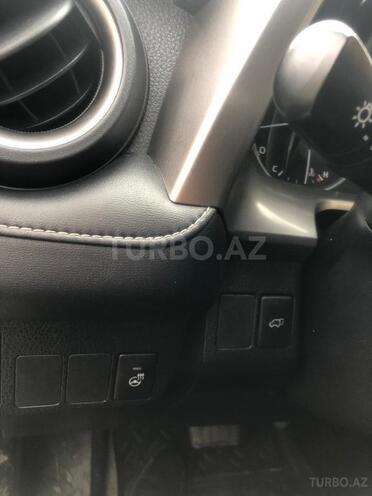 Toyota RAV4 2017, 105,600 km - 2.0 л - Bakı