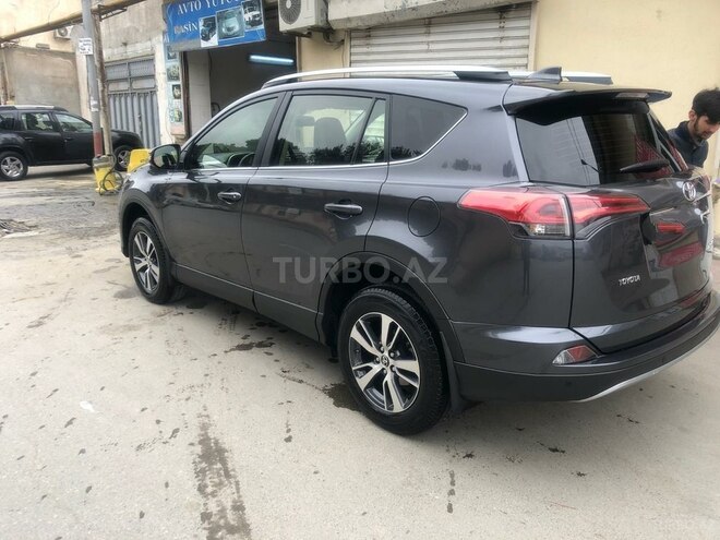 Toyota RAV4 2017, 105,600 km - 2.0 л - Bakı