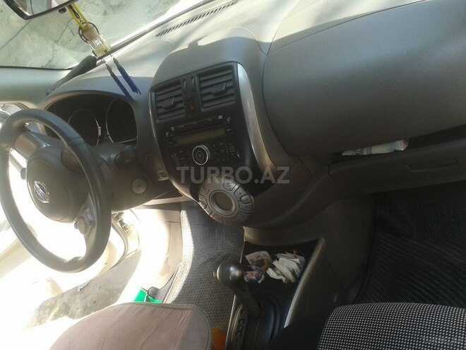 Nissan Sunny 2013, 250,000 km - 1.5 л - Bakı