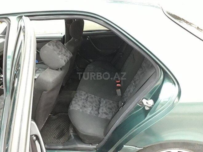 Mercedes C 220 1999, 385,000 km - 2.2 l - İmişli