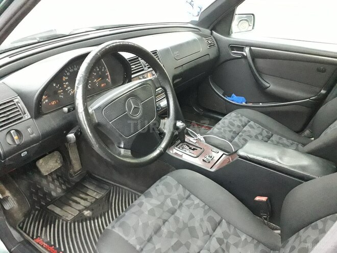Mercedes C 220 1999, 385,000 km - 2.2 l - İmişli