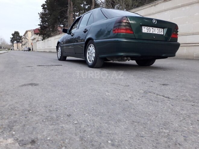 Mercedes C 220 1999, 385,000 km - 2.2 l - İmişli