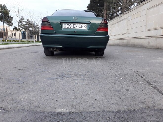 Mercedes C 220 1999, 385,000 km - 2.2 l - İmişli