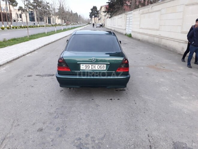 Mercedes C 220 1999, 385,000 km - 2.2 l - İmişli