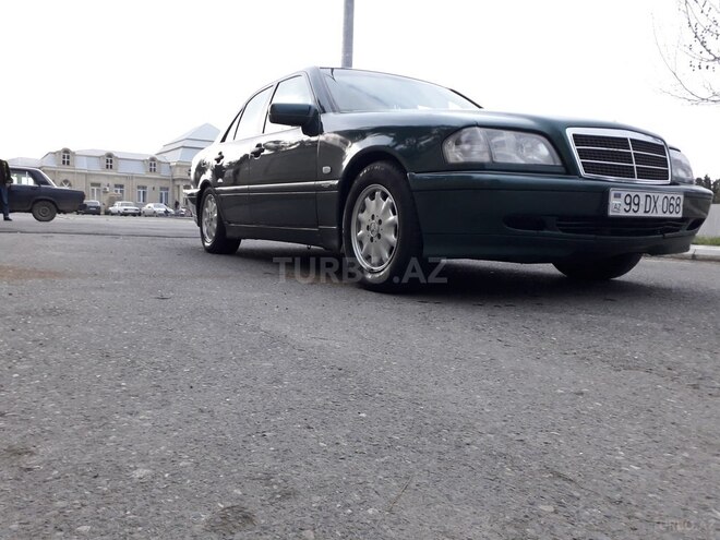 Mercedes C 220 1999, 385,000 km - 2.2 l - İmişli