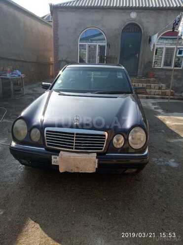 Mercedes E 200 1997, 300,000 km - 2.0 л - Bakı