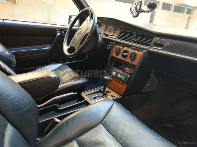 Mercedes 190 1992, 250,000 km - 2.0 l - Bakı