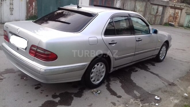 Mercedes E 230 1996, 173,000 km - 2.3 л - Bakı