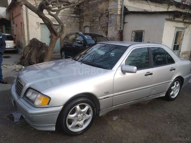 Mercedes C 220 1997, 518,000 km - 2.2 l - Bakı