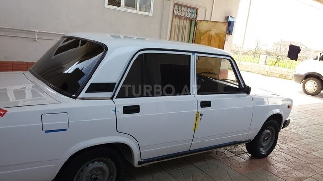 LADA (VAZ) 2107 2008, 55,376 km - 1.6 l - Salyan