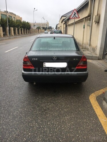Mercedes C 250 1995, 380,000 km - 2.5 l - Bakı