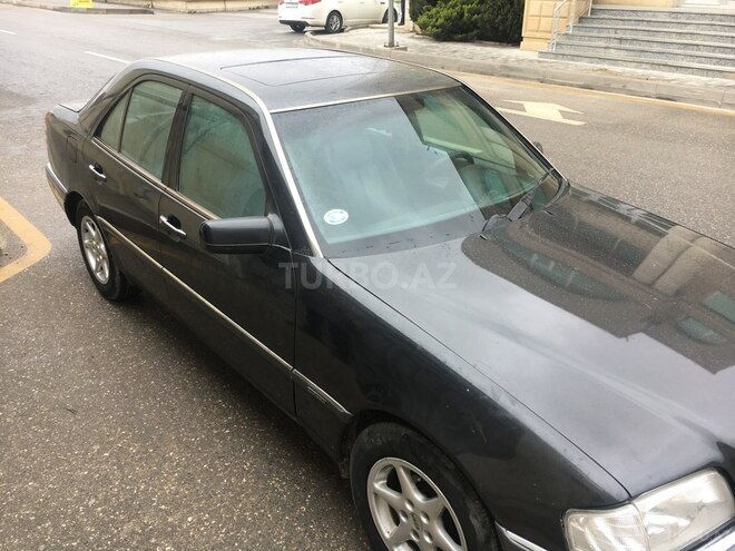 Mercedes C 250 1995, 380,000 km - 2.5 l - Bakı