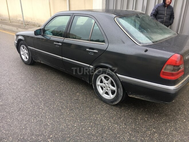 Mercedes C 250 1995, 380,000 km - 2.5 l - Bakı