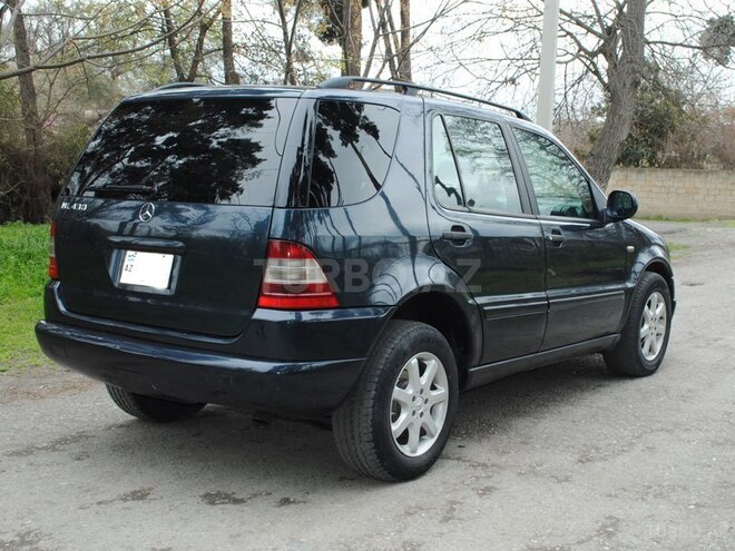 Mercedes  1999, 200,000 km - 4.3 l - Bərdə