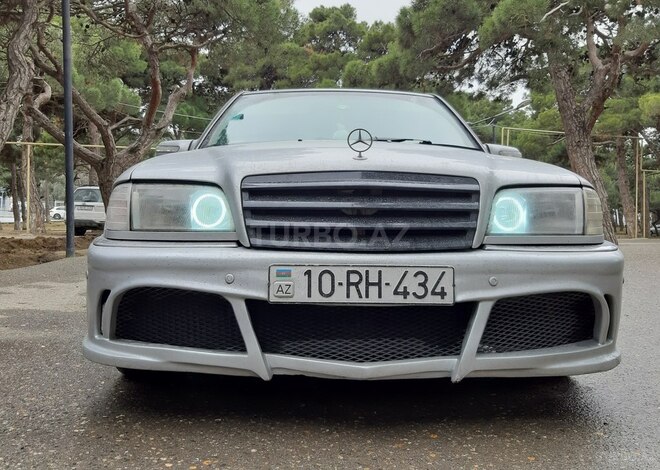Mercedes C 180 1999, 351,256 km - 1.8 l - Bakı