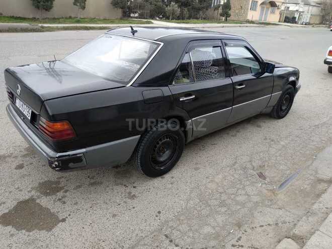 Mercedes E 200 1991, 420,000 km - 2.0 l - Bakı