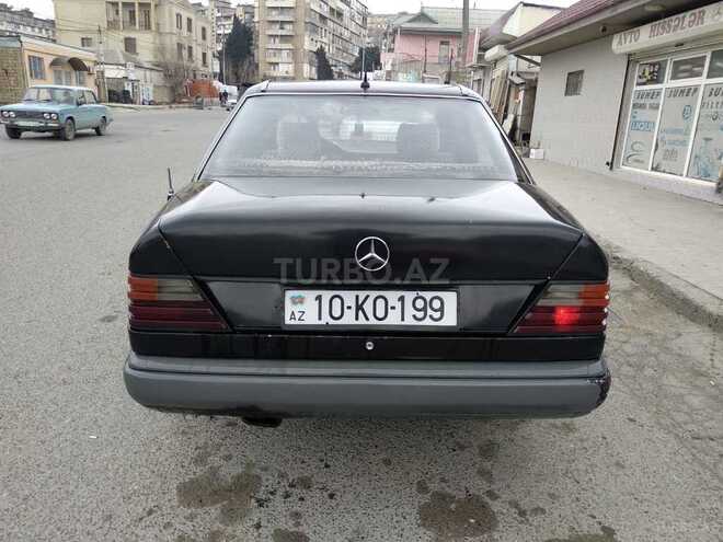Mercedes E 200 1991, 420,000 km - 2.0 l - Bakı