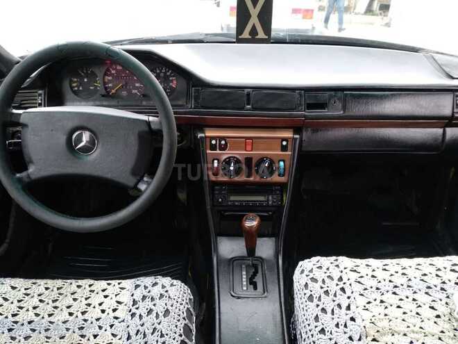 Mercedes E 200 1991, 420,000 km - 2.0 l - Bakı