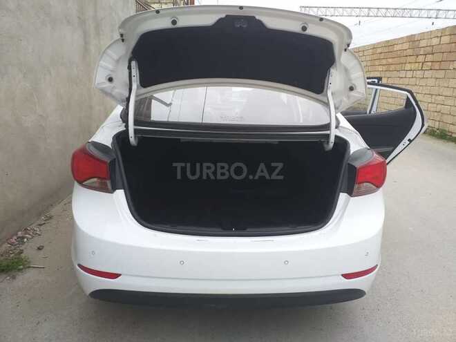 Hyundai Elantra 2015, 30,000 km - 1.6 l - Bakı