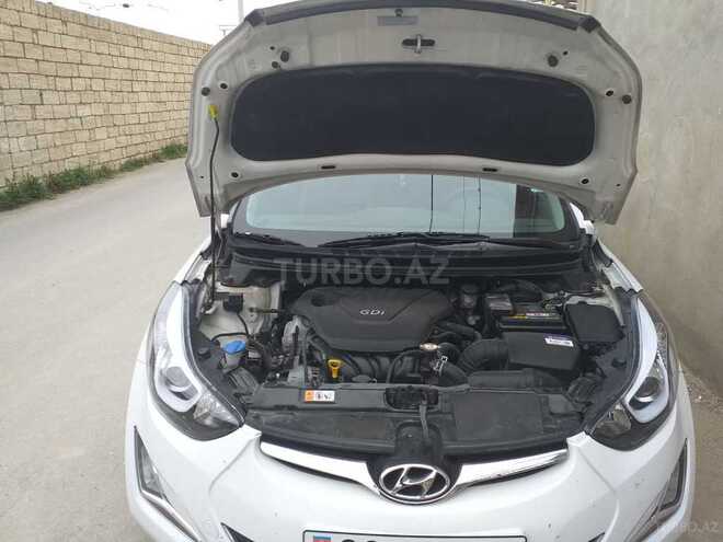Hyundai Elantra 2015, 30,000 km - 1.6 l - Bakı