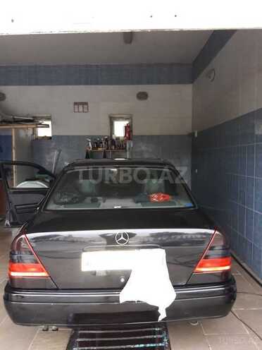 Mercedes C 180 1995, 3,215 km - 2.2 l - Sumqayıt