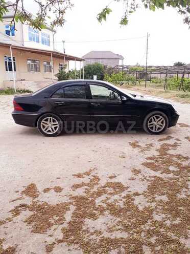 Mercedes C 240 2005, 241,000 km - 2.4 l - Bakı