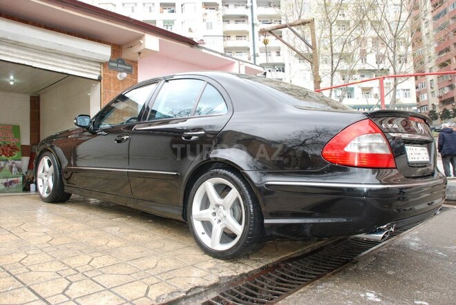 Mercedes E 350 2008, 270,000 km - 3.5 l - Bakı