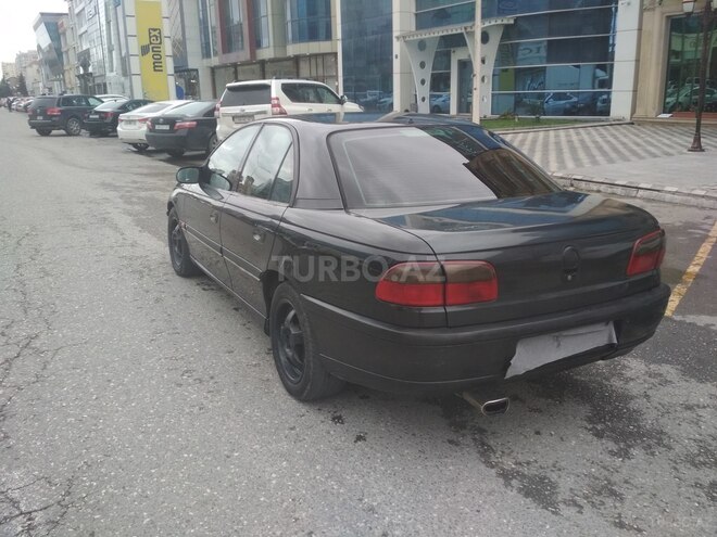 Opel Omega 1999, 28,475 km - 2.0 l - Bakı