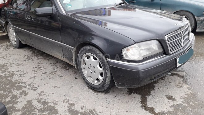 Mercedes C 200 1995, 343,600 km - 2.0 l - Bakı
