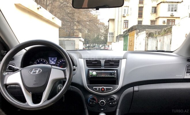 Hyundai Accent 2011, 128,000 km - 1.6 l - Bakı