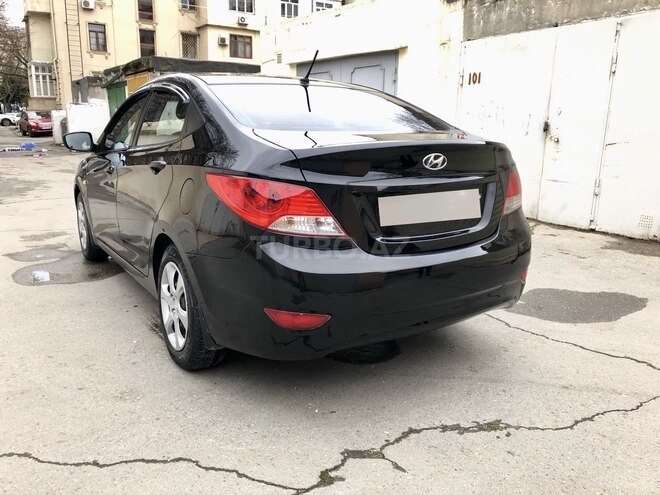 Hyundai Accent 2011, 128,000 km - 1.6 l - Bakı