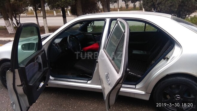 Mercedes E 220 1996, 245,000 km - 2.2 л - Sumqayıt