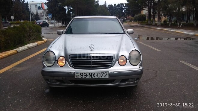 Mercedes E 220 1996, 245,000 km - 2.2 л - Sumqayıt