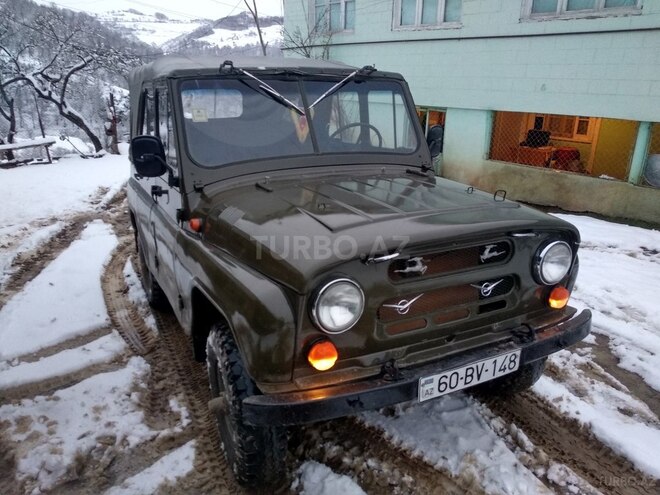 UAZ 469 1988, 100,000 km - 2.5 l - Tovuz
