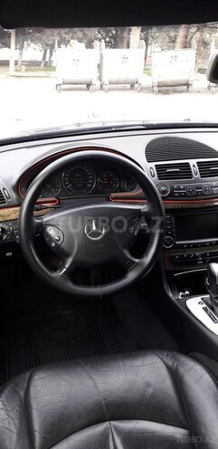 Mercedes E 270 2002, 285,000 km - 4.4 l - Bakı