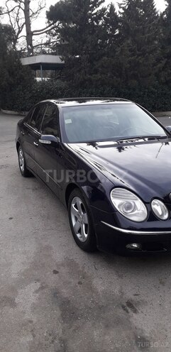 Mercedes E 270 2002, 285,000 km - 4.4 l - Bakı