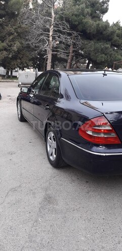 Mercedes E 270 2002, 285,000 km - 4.4 l - Bakı