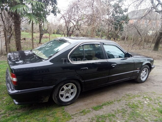 BMW 535 1990, 280,000 km - 3.4 l - Lənkəran